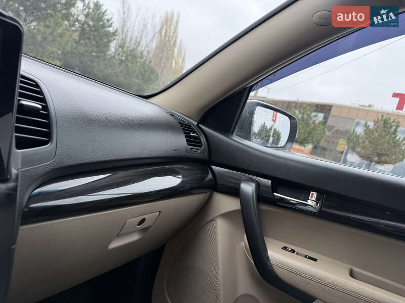 Внедорожник / Кроссовер Kia Sorento 2010 в Одессе фото 21 Внедорожник / Кроссовер Kia Sorento 2010 в Одессе