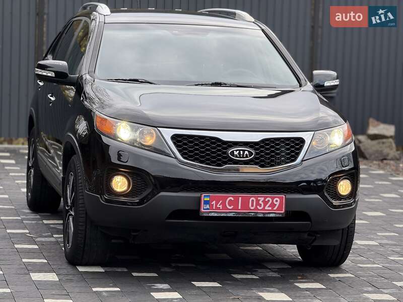 Позашляховик / Кросовер Kia Sorento 2012 в Ужгороді