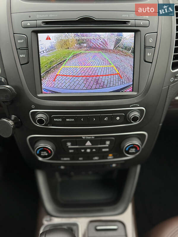 Позашляховик / Кросовер Kia Sorento 2014 в Рівному