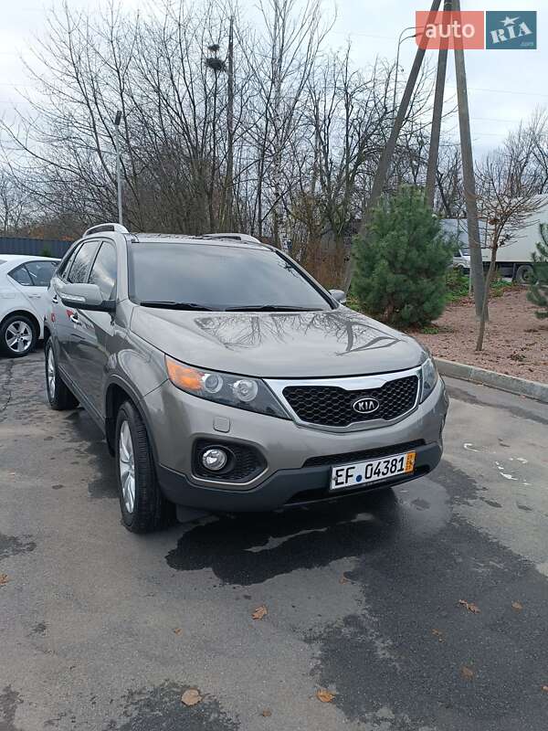 Позашляховик / Кросовер Kia Sorento 2011 в Вінниці