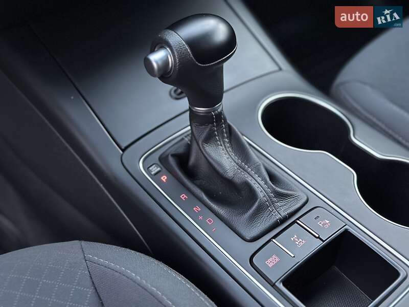 Позашляховик / Кросовер Kia Sorento 2017 в Одесі фото 37 Позашляховик / Кросовер Kia Sorento 2017 в Одесі