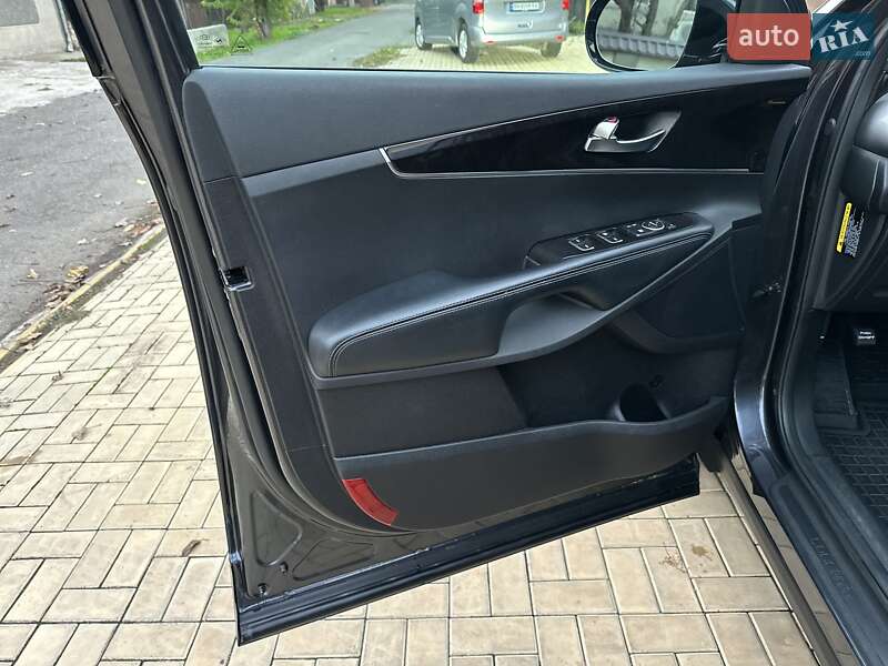 Позашляховик / Кросовер Kia Sorento 2017 в Одесі фото 56 Позашляховик / Кросовер Kia Sorento 2017 в Одесі