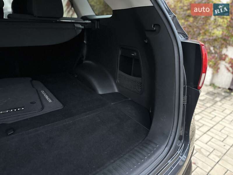 Позашляховик / Кросовер Kia Sorento 2017 в Одесі фото 69 Позашляховик / Кросовер Kia Sorento 2017 в Одесі