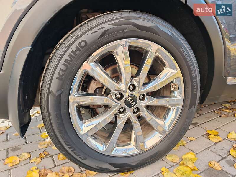 Позашляховик / Кросовер Kia Sorento 2016 в Могилів-Подільському фото 27 Позашляховик / Кросовер Kia Sorento 2016 в Могилів-Подільському