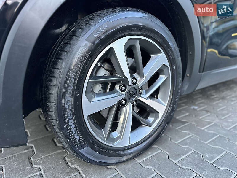 Внедорожник / Кроссовер Kia Sorento 2015 в Владимире фото 34 Внедорожник / Кроссовер Kia Sorento 2015 в Владимире