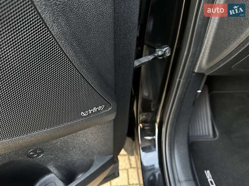 Внедорожник / Кроссовер Kia Sorento 2015 в Хмельницком