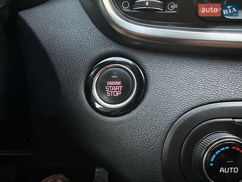 Внедорожник / Кроссовер Kia Sorento 2015 в Хмельницком