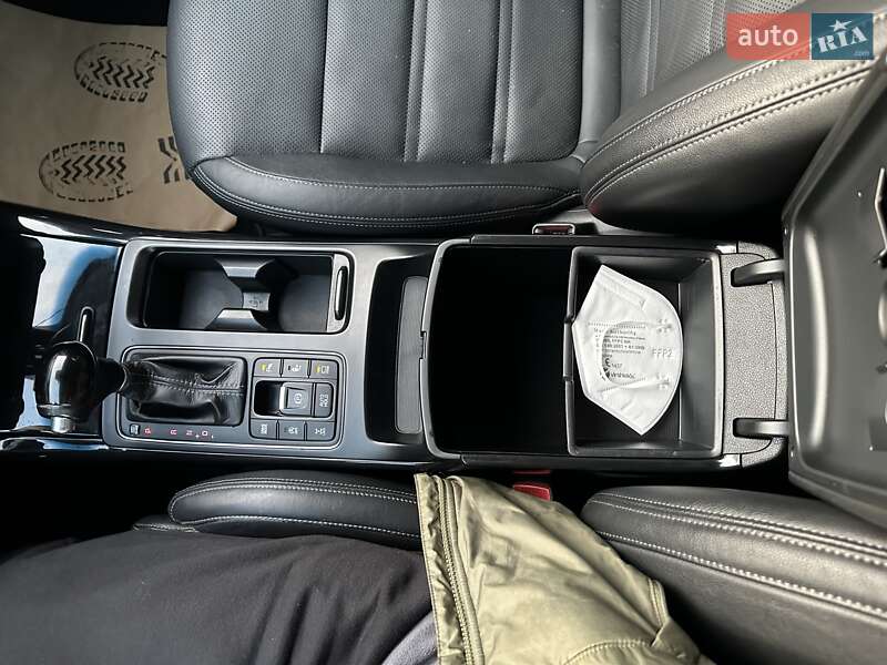 Внедорожник / Кроссовер Kia Sorento 2015 в Хмельницком