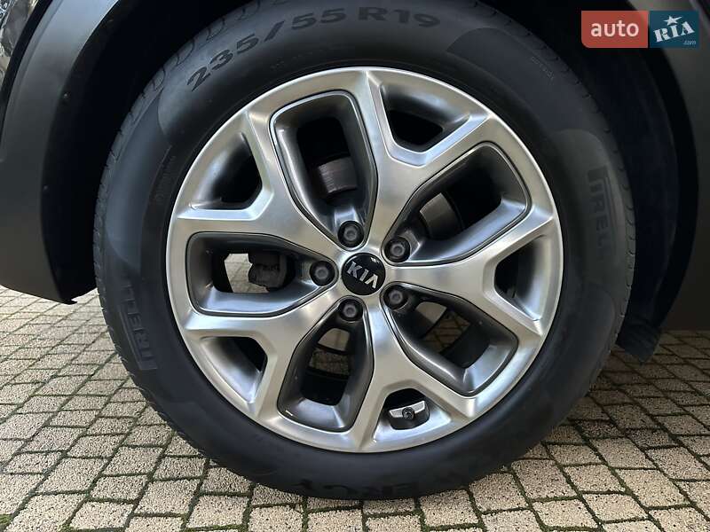 Внедорожник / Кроссовер Kia Sorento 2015 в Хмельницком