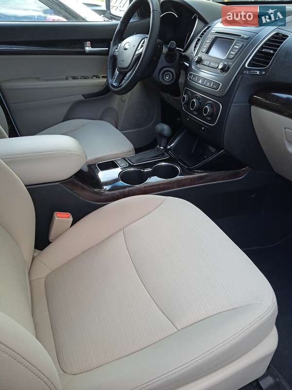 Позашляховик / Кросовер Kia Sorento 2013 в Львові фото 21 Позашляховик / Кросовер Kia Sorento 2013 в Львові