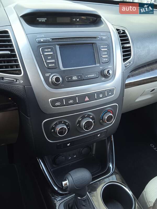 Позашляховик / Кросовер Kia Sorento 2013 в Львові фото 38 Позашляховик / Кросовер Kia Sorento 2013 в Львові