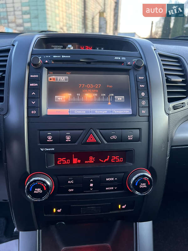 Позашляховик / Кросовер Kia Sorento 2012 в Луцьку