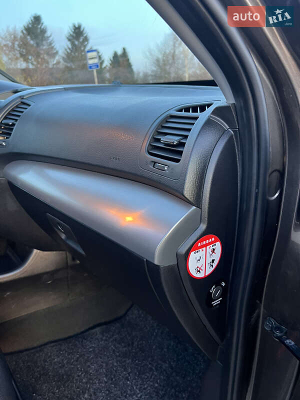 Позашляховик / Кросовер Kia Sorento 2012 в Луцьку