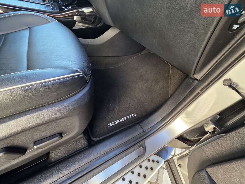 Позашляховик / Кросовер Kia Sorento 2020 в Івано-Франківську