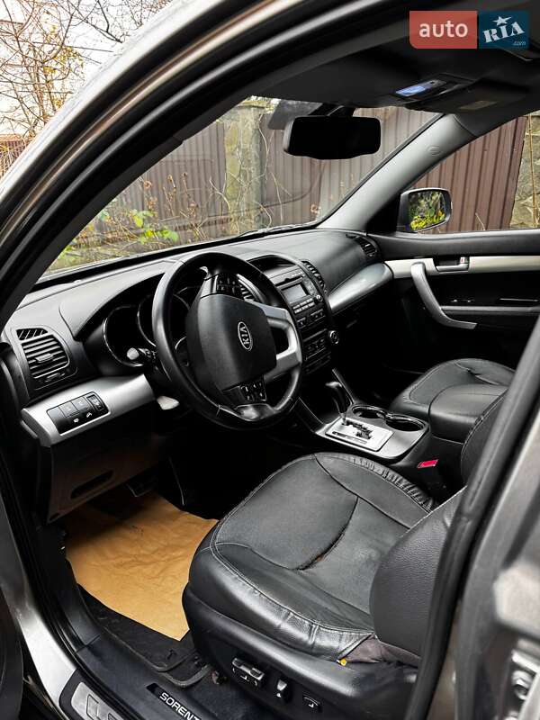 Позашляховик / Кросовер Kia Sorento 2011 в Чернівцях фото 4 Позашляховик / Кросовер Kia Sorento 2011 в Чернівцях