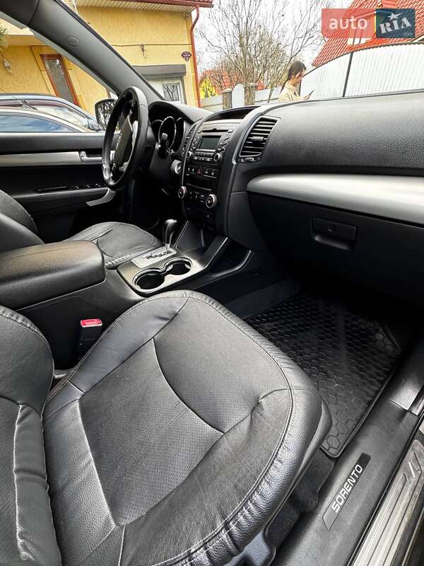 Позашляховик / Кросовер Kia Sorento 2011 в Чернівцях фото 14 Позашляховик / Кросовер Kia Sorento 2011 в Чернівцях
