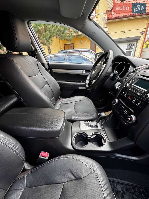 Позашляховик / Кросовер Kia Sorento 2011 в Чернівцях фото 6 Позашляховик / Кросовер Kia Sorento 2011 в Чернівцях