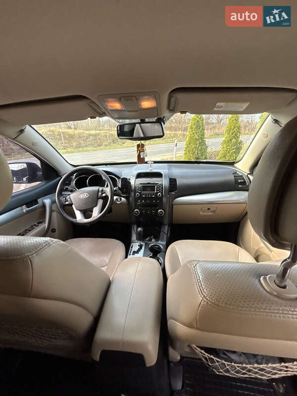 Внедорожник / Кроссовер Kia Sorento 2010 в Яворове фото 14 Внедорожник / Кроссовер Kia Sorento 2010 в Яворове