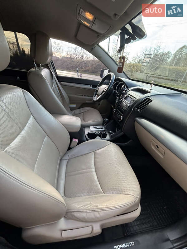 Внедорожник / Кроссовер Kia Sorento 2010 в Яворове фото 17 Внедорожник / Кроссовер Kia Sorento 2010 в Яворове