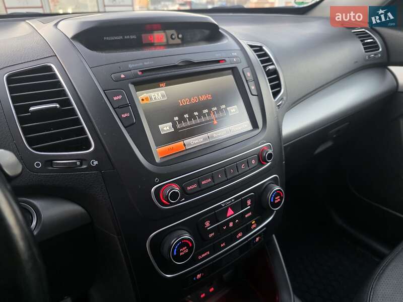 Внедорожник / Кроссовер Kia Sorento 2013 в Ивано-Франковске