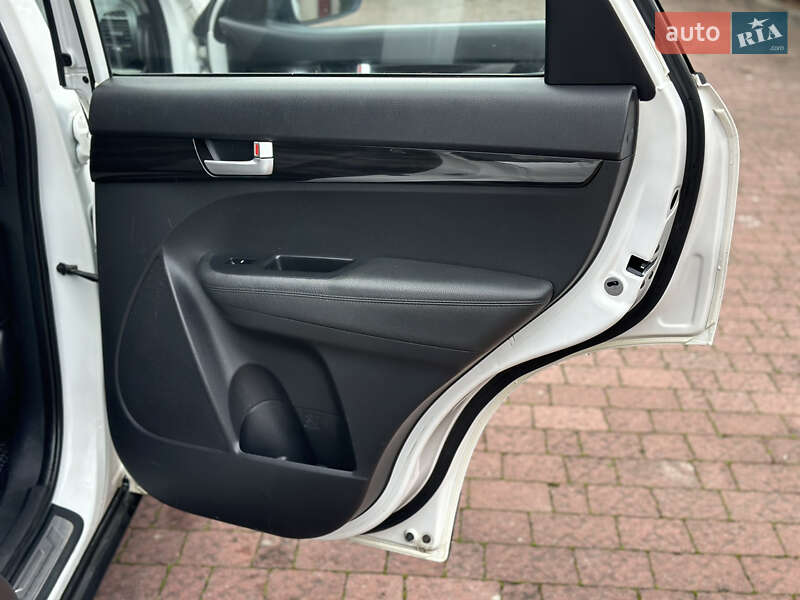 Внедорожник / Кроссовер Kia Sorento 2009 в Стрые