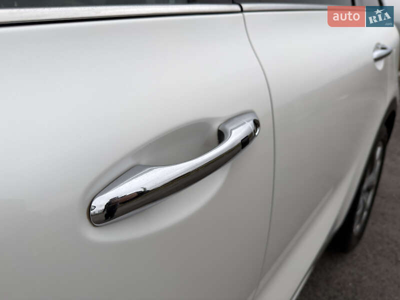 Внедорожник / Кроссовер Kia Sorento 2015 в Радивилове фото 17 Внедорожник / Кроссовер Kia Sorento 2015 в Радивилове