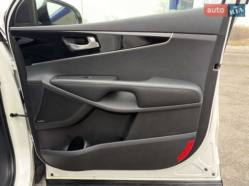 Внедорожник / Кроссовер Kia Sorento 2015 в Радивилове фото 36 Внедорожник / Кроссовер Kia Sorento 2015 в Радивилове