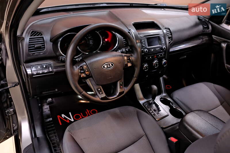 Внедорожник / Кроссовер Kia Sorento 2012 в Одессе фото 30 Внедорожник / Кроссовер Kia Sorento 2012 в Одессе