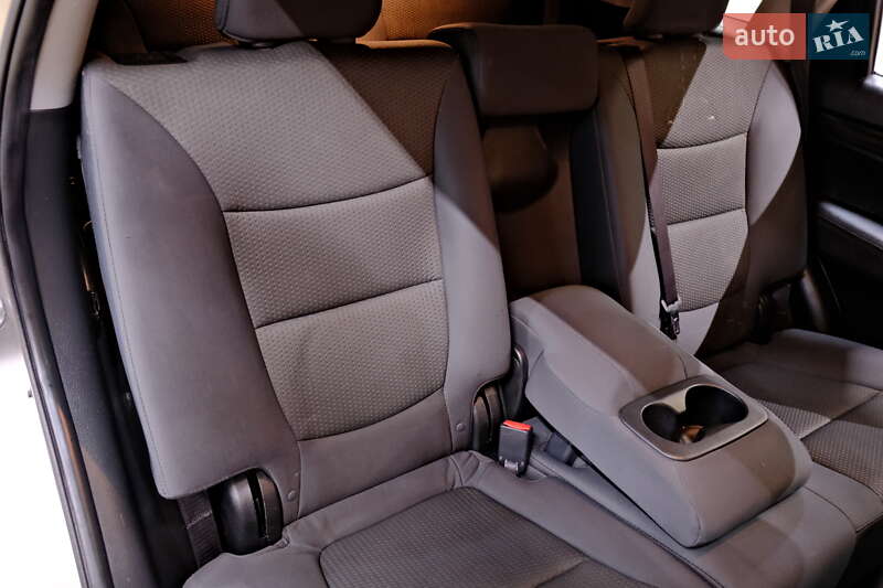 Внедорожник / Кроссовер Kia Sorento 2012 в Одессе фото 39 Внедорожник / Кроссовер Kia Sorento 2012 в Одессе