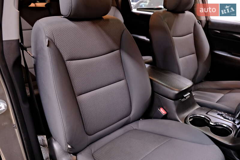 Внедорожник / Кроссовер Kia Sorento 2012 в Одессе фото 45 Внедорожник / Кроссовер Kia Sorento 2012 в Одессе