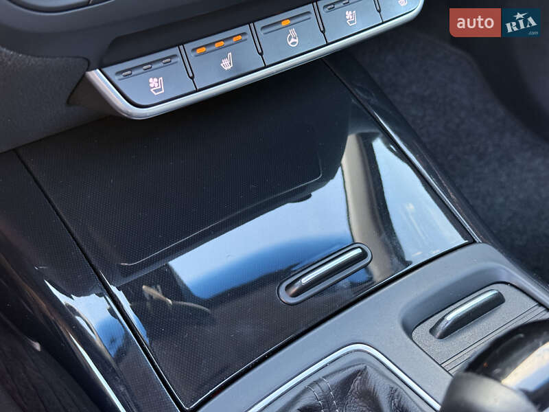 Позашляховик / Кросовер Kia Sorento 2016 в Стрию