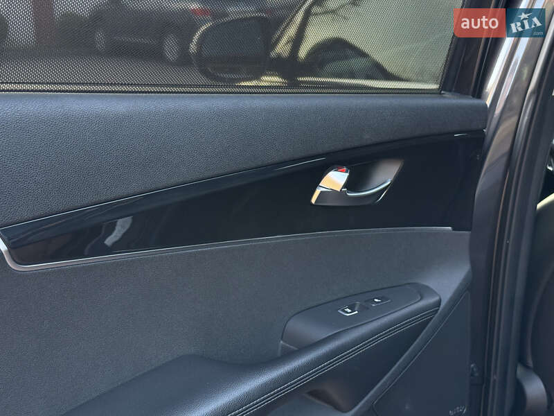 Позашляховик / Кросовер Kia Sorento 2016 в Стрию