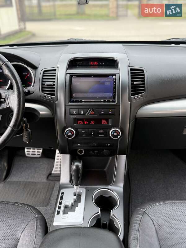 Внедорожник / Кроссовер Kia Sorento 2010 в Стрые