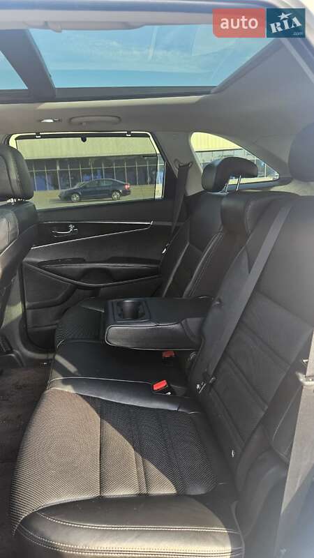 Позашляховик / Кросовер Kia Sorento 2015 в Києві