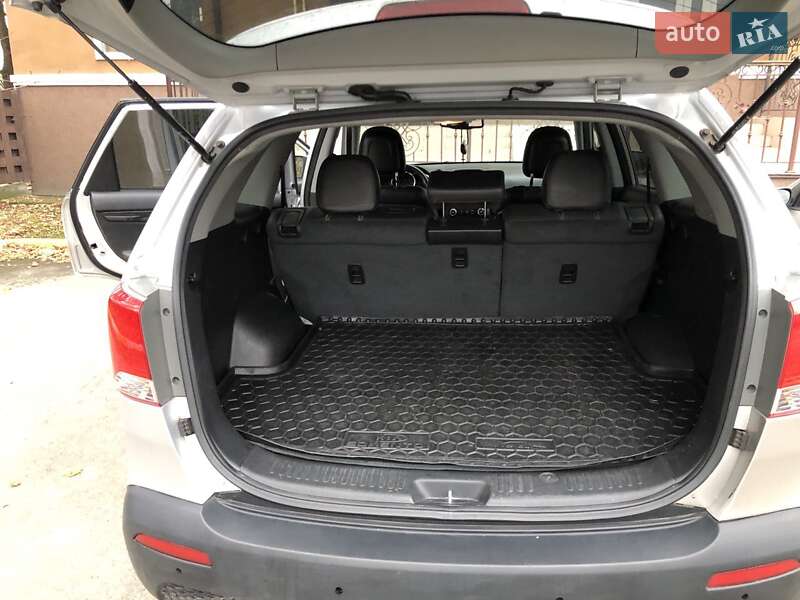 Внедорожник / Кроссовер Kia Sorento 2010 в Буче фото 9 Внедорожник / Кроссовер Kia Sorento 2010 в Буче