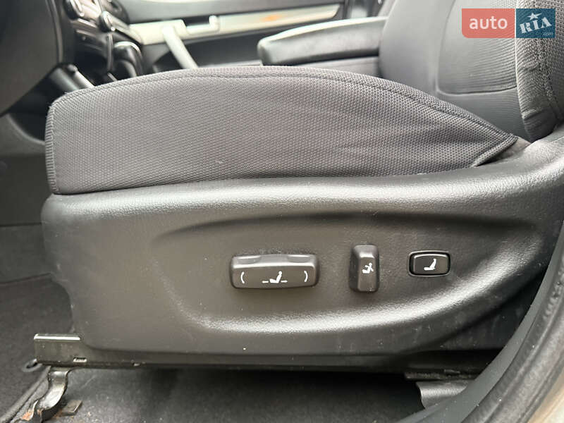 Позашляховик / Кросовер Kia Sorento 2010 в Коломиї