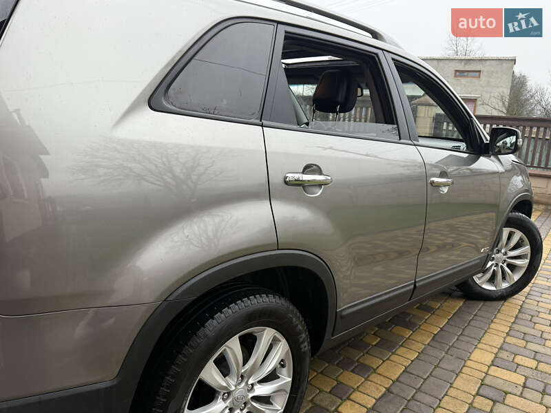 Позашляховик / Кросовер Kia Sorento 2010 в Коломиї