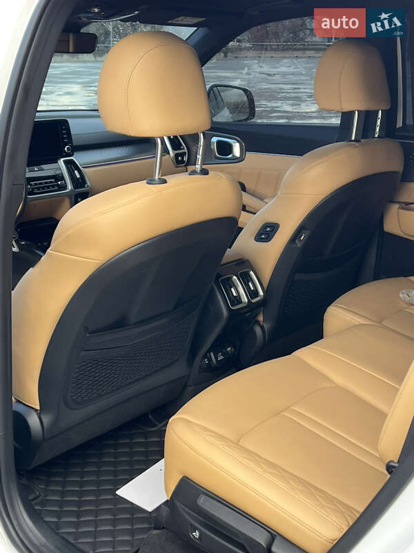 Внедорожник / Кроссовер Kia Sorento 2022 в Киеве