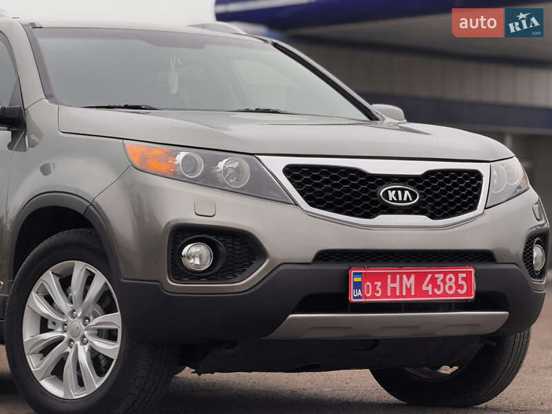 Позашляховик / Кросовер Kia Sorento 2012 в Радивиліві