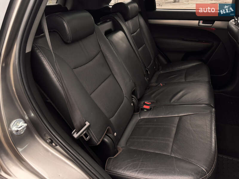 Позашляховик / Кросовер Kia Sorento 2012 в Радивиліві