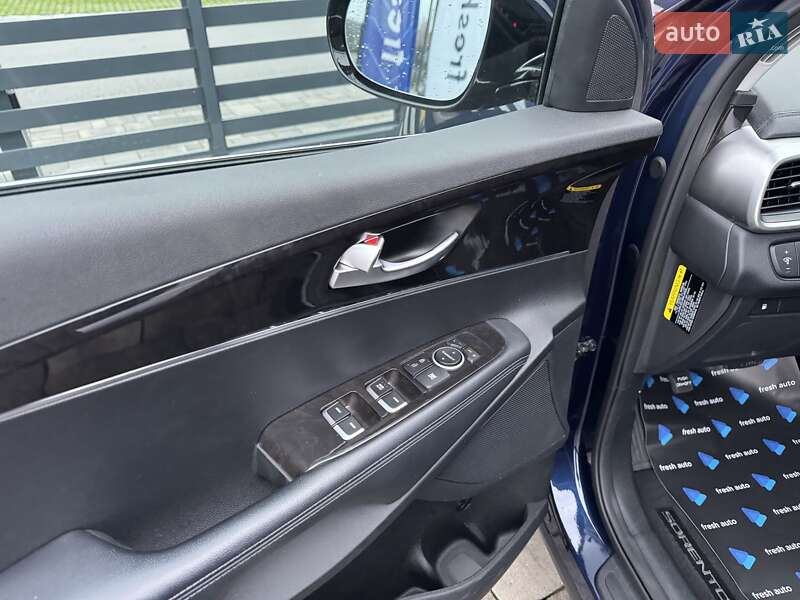 Позашляховик / Кросовер Kia Sorento 2017 в Рівному фото 15 Позашляховик / Кросовер Kia Sorento 2017 в Рівному