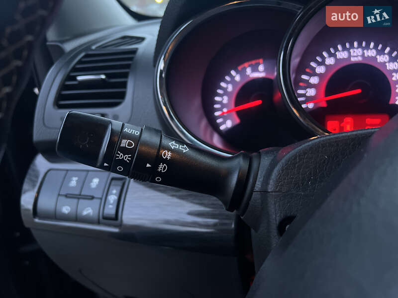 Внедорожник / Кроссовер Kia Sorento 2012 в Николаеве