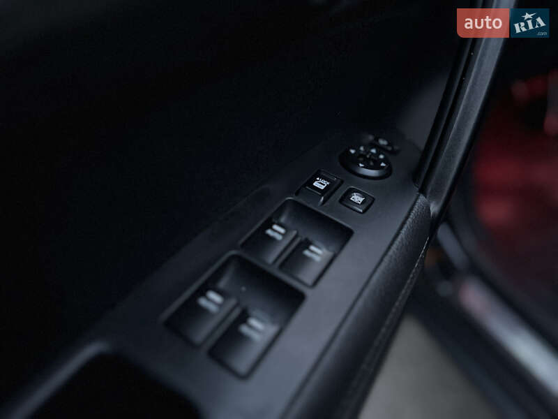 Внедорожник / Кроссовер Kia Sorento 2012 в Николаеве