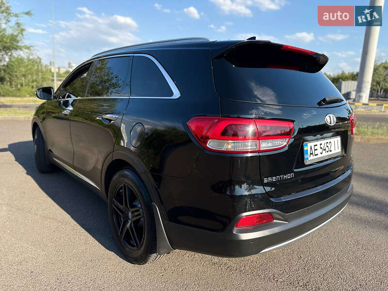 Внедорожник / Кроссовер Kia Sorento 2015 в Кривом Роге