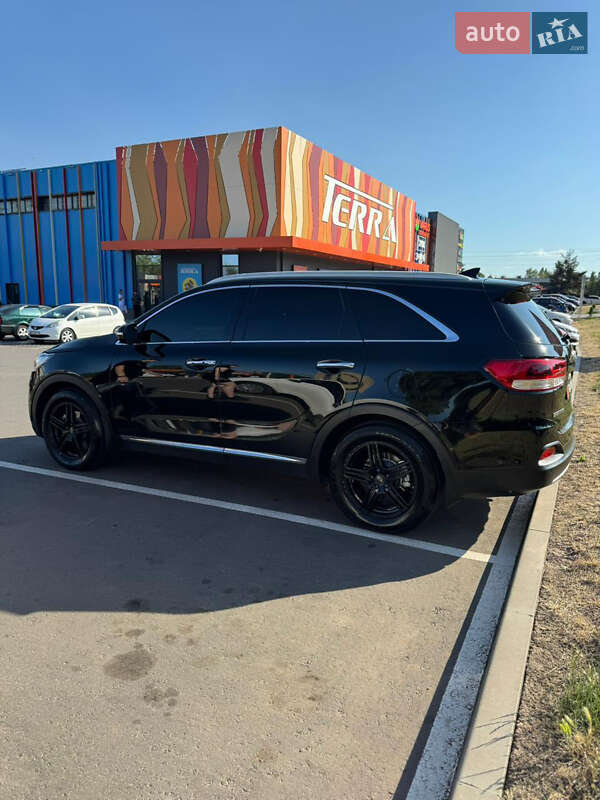Внедорожник / Кроссовер Kia Sorento 2015 в Кривом Роге