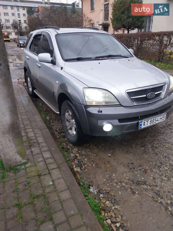 Внедорожник / Кроссовер Kia Sorento 2005 в Ивано-Франковске