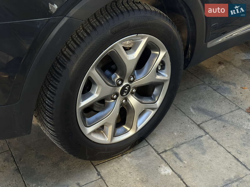 Позашляховик / Кросовер Kia Sorento 2017 в Івано-Франківську фото 10 Позашляховик / Кросовер Kia Sorento 2017 в Івано-Франківську