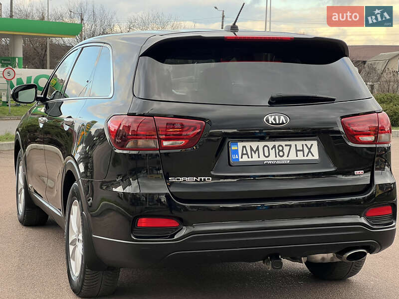 Позашляховик / Кросовер Kia Sorento 2018 в Житомирі
