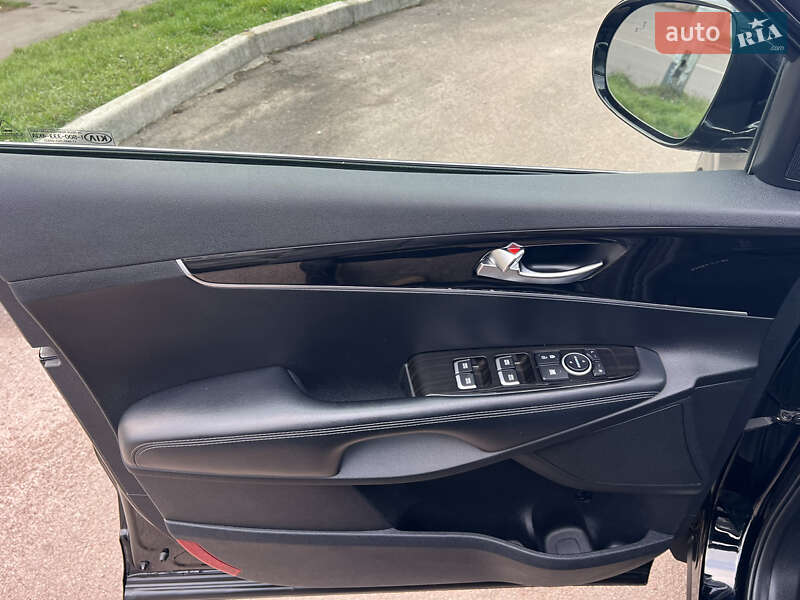 Позашляховик / Кросовер Kia Sorento 2018 в Житомирі