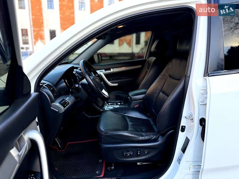 Внедорожник / Кроссовер Kia Sorento 2010 в Кременце